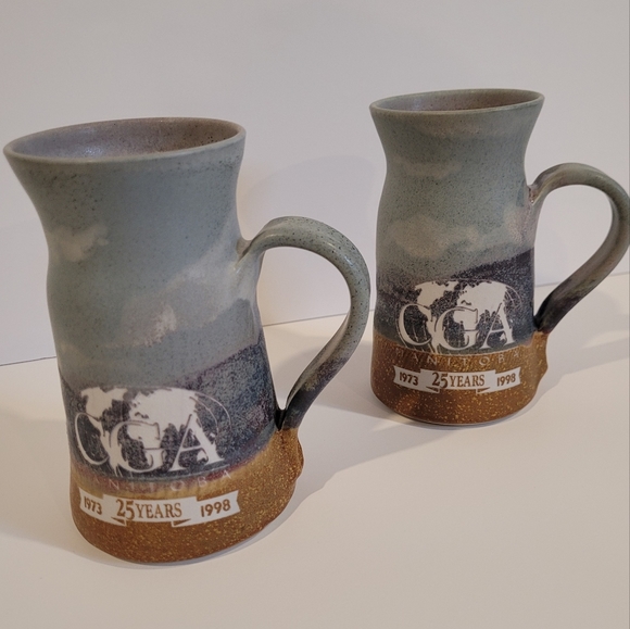 VINTAGE 1998 Set of 2 Handmade CGA Manitoba Mugs - Picture 2 of 16